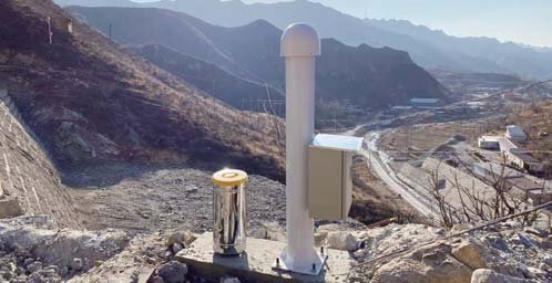 公路与矿山边坡的北斗在线监测站